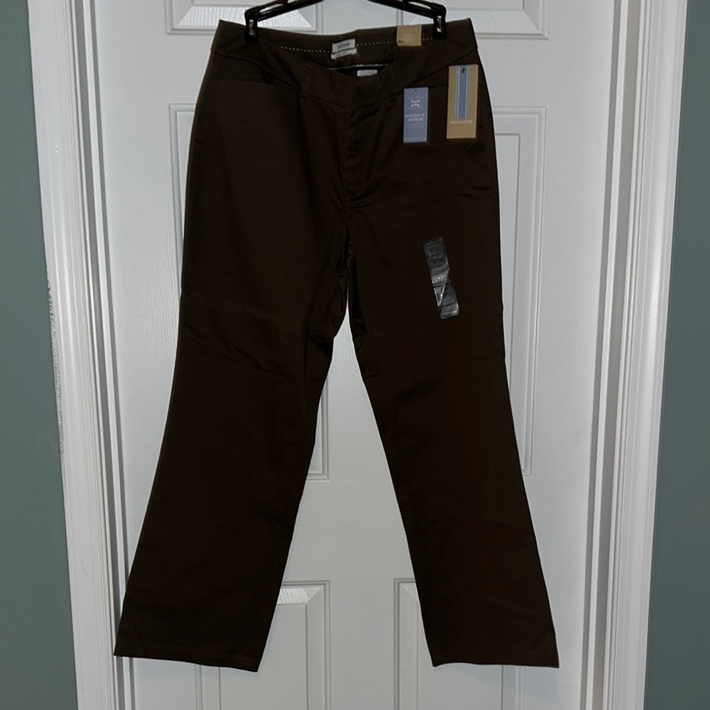 Women’s Dockers metro-pant curvy fit